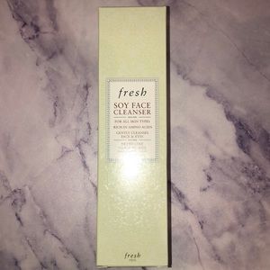 Fresh Soy Face Cleanser